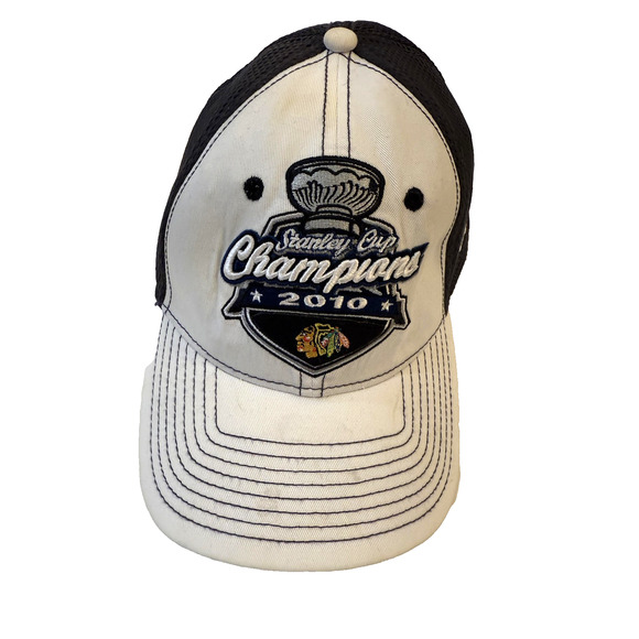 Chicago Blackhawks Hat Cap Strap Back Mens NHL Hockey Stanley Cup 2010 New Era - Picture 2 of 7